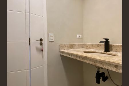 Apartamento à venda com 65m², 2 quartos e 1 vaga Apartamento à venda com 65m², 2 quartos e 1 vagaBanheiro