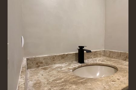 Apartamento à venda com 65m², 2 quartos e 1 vaga Apartamento à venda com 65m², 2 quartos e 1 vagaBanheiro