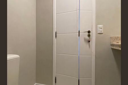 Apartamento à venda com 65m², 2 quartos e 1 vaga Apartamento à venda com 65m², 2 quartos e 1 vagaBanheiro