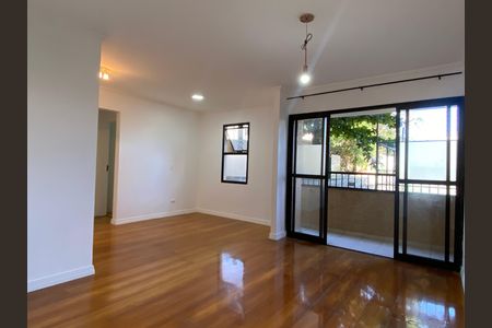 Sala de apartamento à venda com 2 quartos, 65m² em Jaguaribe, Osasco