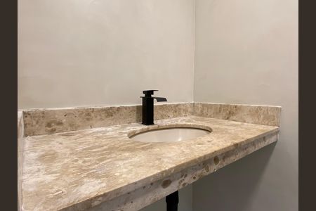 Apartamento à venda com 65m², 2 quartos e 1 vaga Apartamento à venda com 65m², 2 quartos e 1 vagaBanheiro