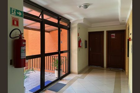 Apartamento à venda com 65m², 2 quartos e 1 vaga Apartamento à venda com 65m², 2 quartos e 1 vagaHall