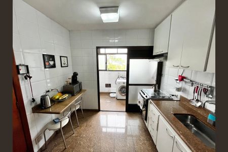 Apartamento para alugar com 119m², 3 quartos e 3 vagasCozinha