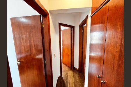 Apartamento para alugar com 119m², 3 quartos e 3 vagasCorredor