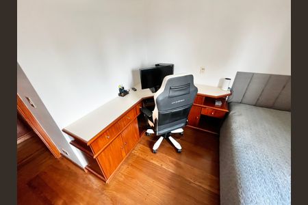 Apartamento para alugar com 119m², 3 quartos e 3 vagasQuarto 2 / Escritório