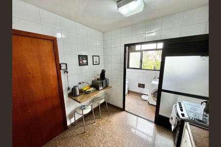 Apartamento para alugar com 119m², 3 quartos e 3 vagasCozinha