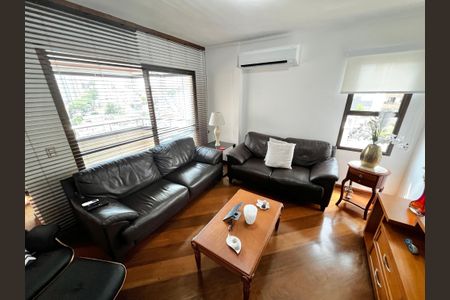 Apartamento para alugar com 119m², 3 quartos e 3 vagasSala