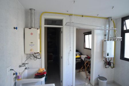 Apartamento à venda com 377m², 4 quartos e 4 vagasÁrea de Serviço