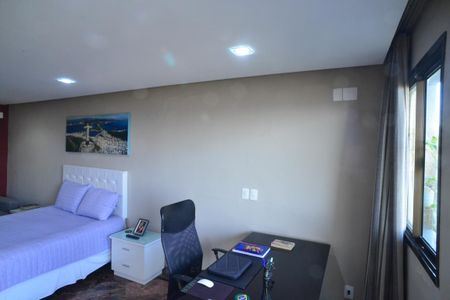 Apartamento à venda com 377m², 4 quartos e 4 vagasSuíte 2