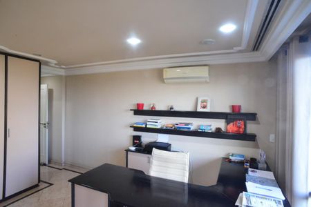 Apartamento à venda com 377m², 4 quartos e 4 vagasSuíte 3