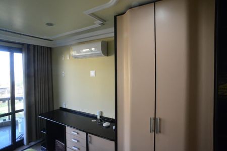 Apartamento à venda com 377m², 4 quartos e 4 vagasQuarto