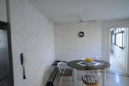 Apartamento à venda com 377m², 4 quartos e 4 vagasCozinha