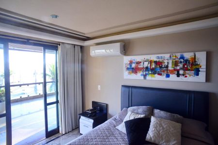 Apartamento à venda com 377m², 4 quartos e 4 vagasSuíte 1