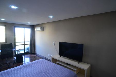 Apartamento à venda com 377m², 4 quartos e 4 vagasSuíte 2