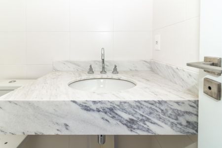 Apartamento à venda com 135m², 3 quartos e 2 vagasBanheiro da Suíte 3