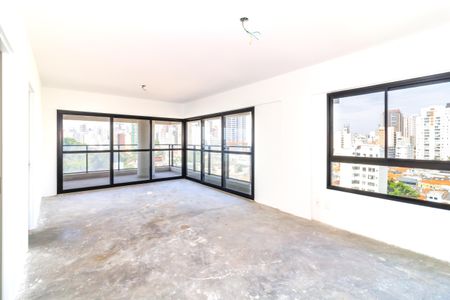 Sala de apartamento à venda com 3 quartos, 135m² em Água Branca, São Paulo