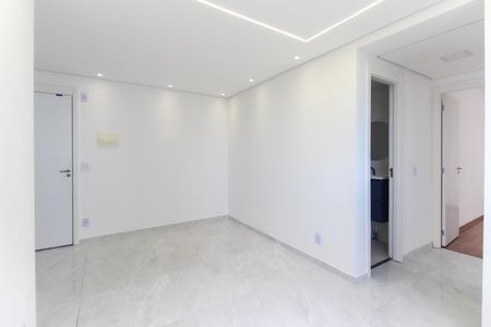 Sala de apartamento para alugar com 2 quartos, 39m² em Cidade Líder, São Paulo
