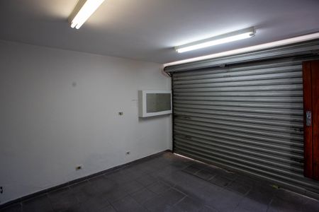 Casa à venda com 200m², 2 quartos e 2 vagasGaragem