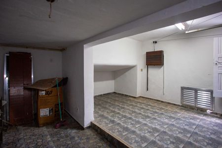 Casa à venda com 200m², 2 quartos e 2 vagasGaragem