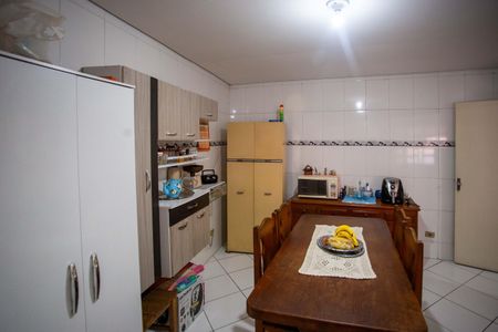 Casa à venda com 200m², 2 quartos e 2 vagasCozinha Casa 2