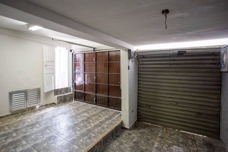 Casa à venda com 200m², 2 quartos e 2 vagasGaragem