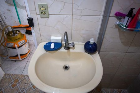 Casa à venda com 200m², 2 quartos e 2 vagasBanheiro Casa 2