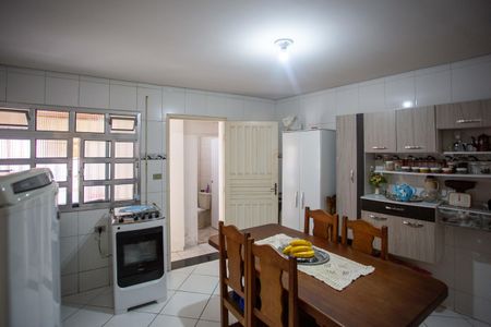 Casa à venda com 200m², 2 quartos e 2 vagasCozinha Casa 2