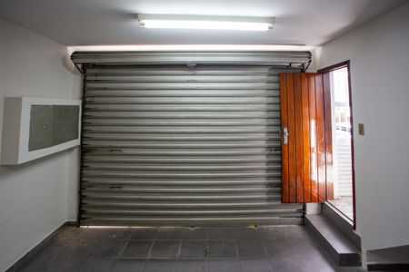 Casa à venda com 200m², 2 quartos e 2 vagasGaragem