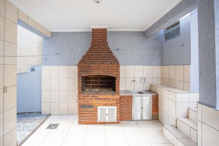 Casa à venda com 200m², 2 quartos e 2 vagasChurrasqueira