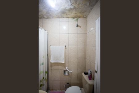 Casa à venda com 200m², 2 quartos e 2 vagasBanheiro Casa 2