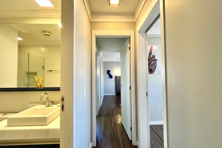 Apartamento à venda com 65m², 2 quartos e 1 vagaCorredor
