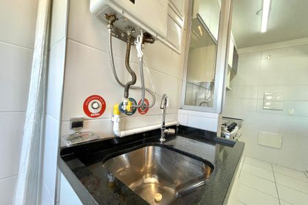 Apartamento à venda com 65m², 2 quartos e 1 vagaÁrea de Serviço