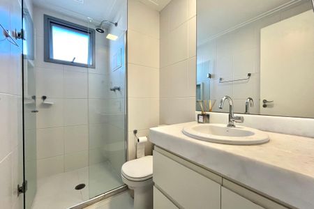 Apartamento à venda com 65m², 2 quartos e 1 vagaBanheiro da Suíte