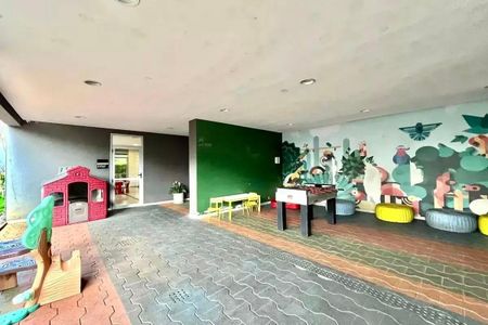 Apartamento à venda com 65m², 2 quartos e 1 vagaÁrea comum