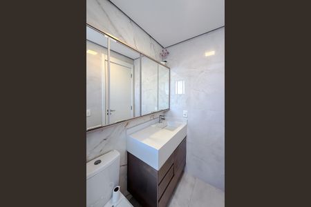 Apartamento à venda com 76m², 2 quartos e 1 vagaBanheiro da Suíte