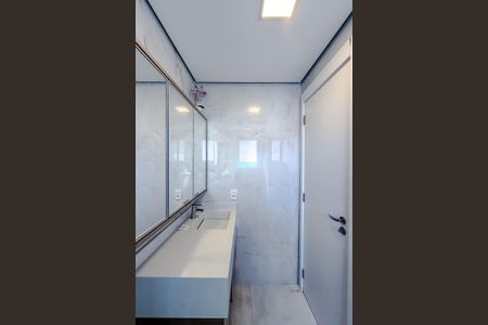 Apartamento à venda com 76m², 2 quartos e 1 vagaBanheiro da Suíte