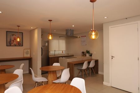 Apartamento para alugar com 38m², 2 quartos e 1 vagaÁrea comum - Salão de festas