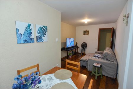 Apartamento à venda com 65m², 2 quartos e 1 vaga Apartamento à venda com 65m², 2 quartos e 1 vagaSala
