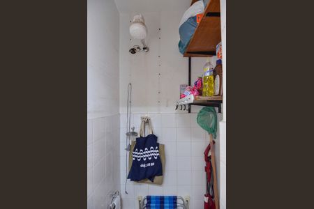 Apartamento à venda com 65m², 2 quartos e 1 vaga Apartamento à venda com 65m², 2 quartos e 1 vagaBanheiro de Serviço