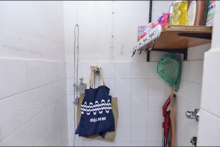 Apartamento à venda com 65m², 2 quartos e 1 vaga Apartamento à venda com 65m², 2 quartos e 1 vagaBanheiro de Serviço