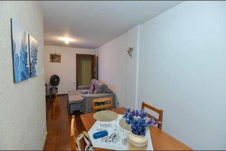 Apartamento à venda com 65m², 2 quartos e 1 vaga Apartamento à venda com 65m², 2 quartos e 1 vagaSala