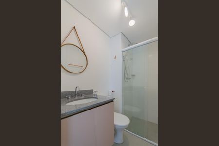 Banheiro Social de kitnet/studio para alugar com 1 quarto, 24m² em Liberdade, São Paulo