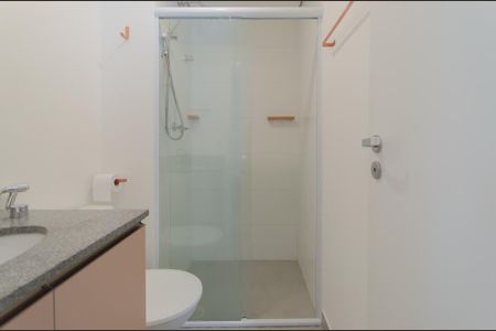 Banheiro Social de kitnet/studio para alugar com 1 quarto, 24m² em Liberdade, São Paulo