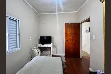Casa à venda com 200m², 6 quartos e 4 vagas Casa à venda com 200m², 6 quartos e 4 vagasCasa 2 - Quarto 2