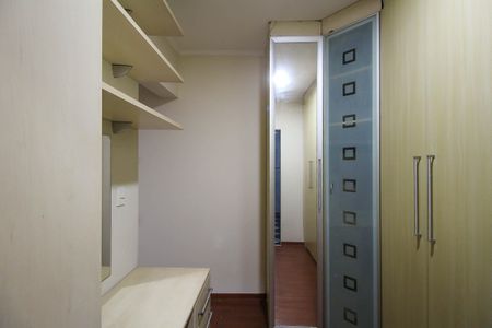 Casa à venda com 230m², 3 quartos e 2 vagas Casa à venda com 230m², 3 quartos e 2 vagasCloset Suíte