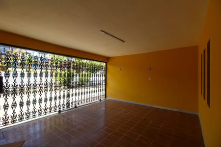 Casa à venda com 230m², 3 quartos e 2 vagas Casa à venda com 230m², 3 quartos e 2 vagasGaragem