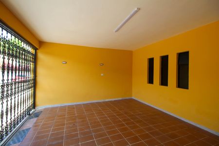 Casa à venda com 230m², 3 quartos e 2 vagas Casa à venda com 230m², 3 quartos e 2 vagasGaragem