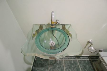 Casa à venda com 230m², 3 quartos e 2 vagas Casa à venda com 230m², 3 quartos e 2 vagasLavabo