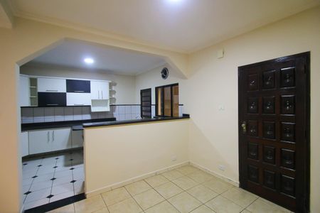 Casa à venda com 230m², 3 quartos e 2 vagas Casa à venda com 230m², 3 quartos e 2 vagasCozinha