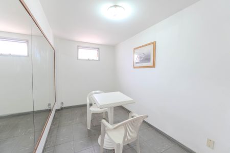 Apartamento à venda com 35m², 1 quarto e 1 vagaÁrea comum
